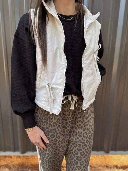 Cream Puffer Bow Vest
