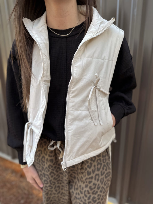 Cream Puffer Bow Vest